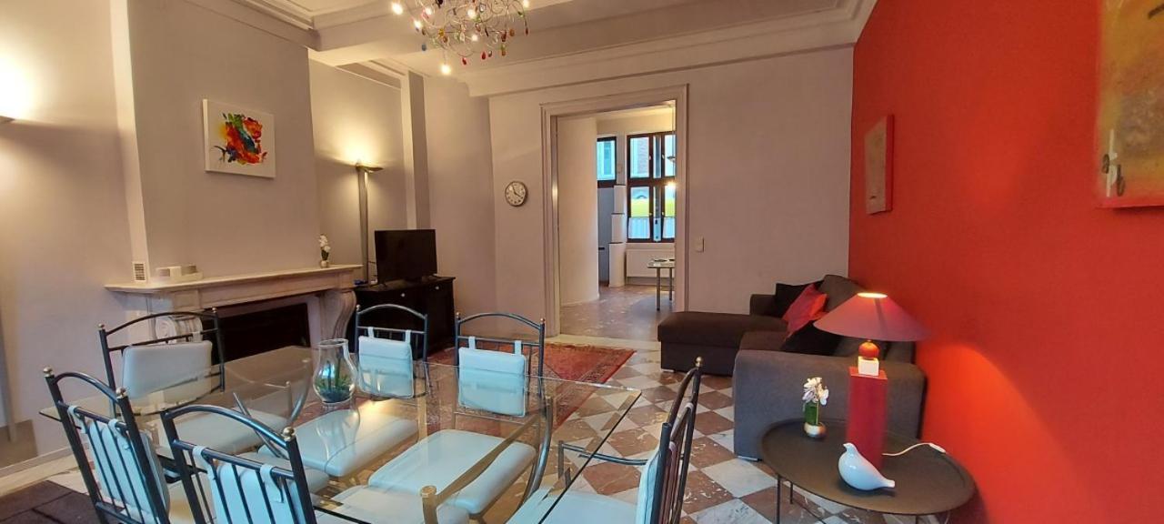 Duplex 2 Chambres Situe Au Centre Du Coeur Historique De 列日 外观 照片
