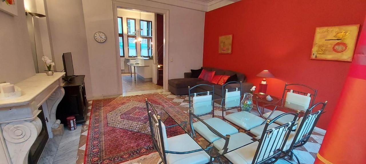 Duplex 2 Chambres Situe Au Centre Du Coeur Historique De 列日 外观 照片
